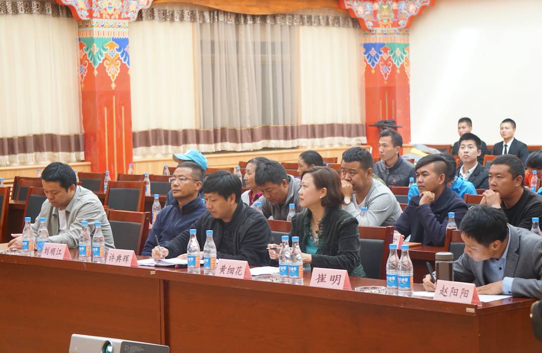 慈善先行鲁朗在行动