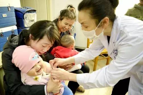 现在考驾照需要办居住证吗,考驾照还要办居住证吗