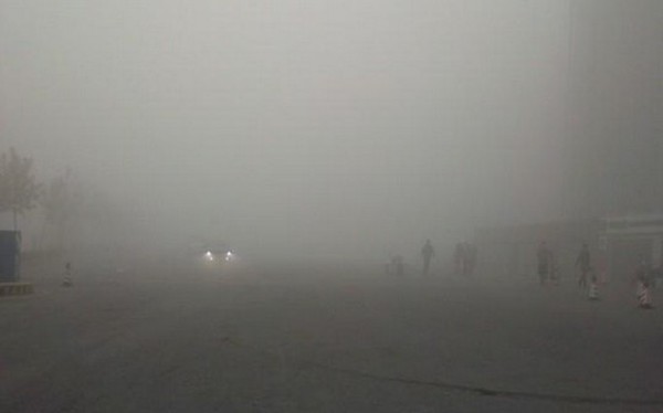 雾霾天气如何改善爱车空气,雾霾天气怎么保护车辆安全