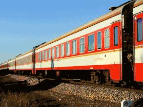 如果你在晚上12点买火车票,宁波火车站春节票现场可以买吗