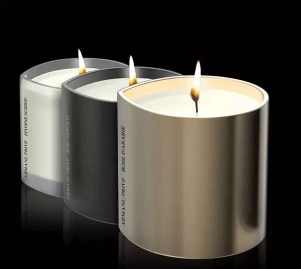 香氛和香氛蜡烛,香氛蜡烛放香水可以代替精油吗