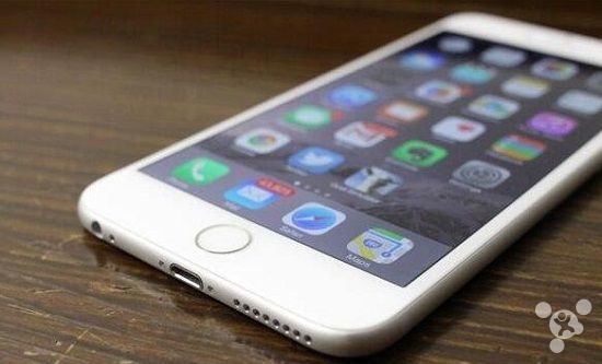 威威趣谈:互联网大佬再聚首感情深一口闷