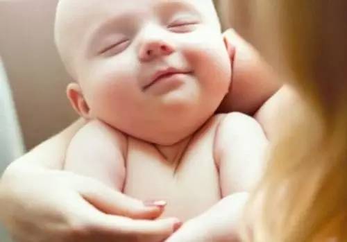 剖腹产宝宝要多做哪些训练,剖腹产6个月后可以游泳锻炼吗