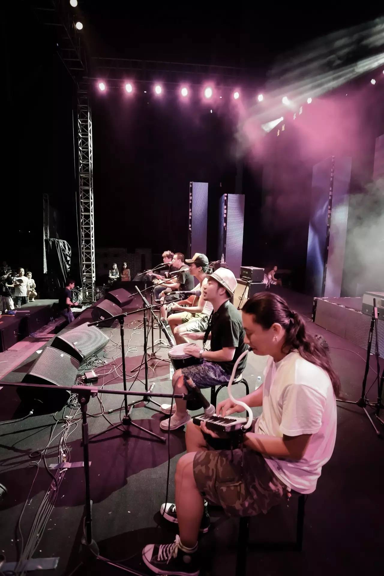 此地人｜二线好青年，“陕普”歌手会的多——马飞