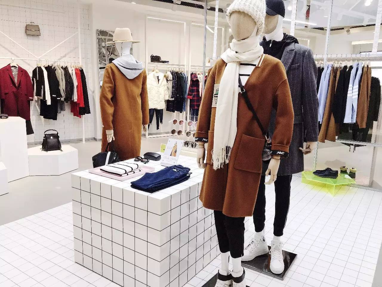 直男们有救了！这13家从未杭州亮相的新店，总有一款圣诞礼物，适合你的女神……