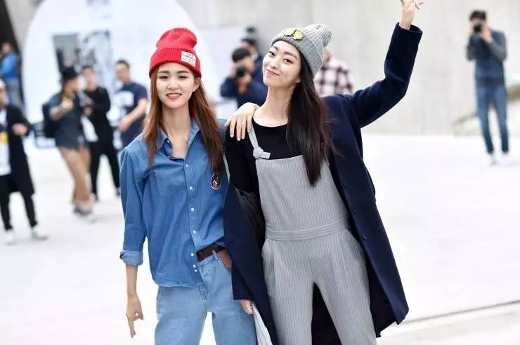 白天看起来好黑,白天还挺正常晚上就暴躁