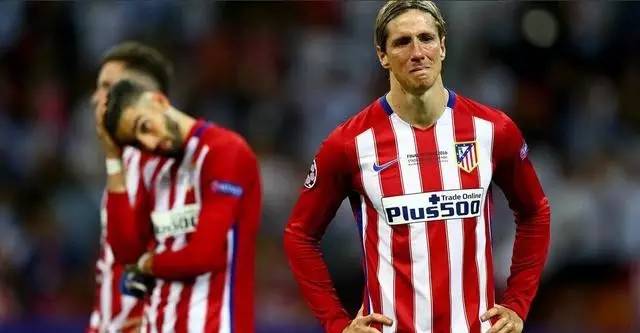 2021足坛感动泪目瞬间,2016足坛十大催人泪下的瞬间