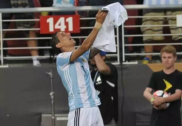 2021足坛感动泪目瞬间,2016足坛十大催人泪下的瞬间