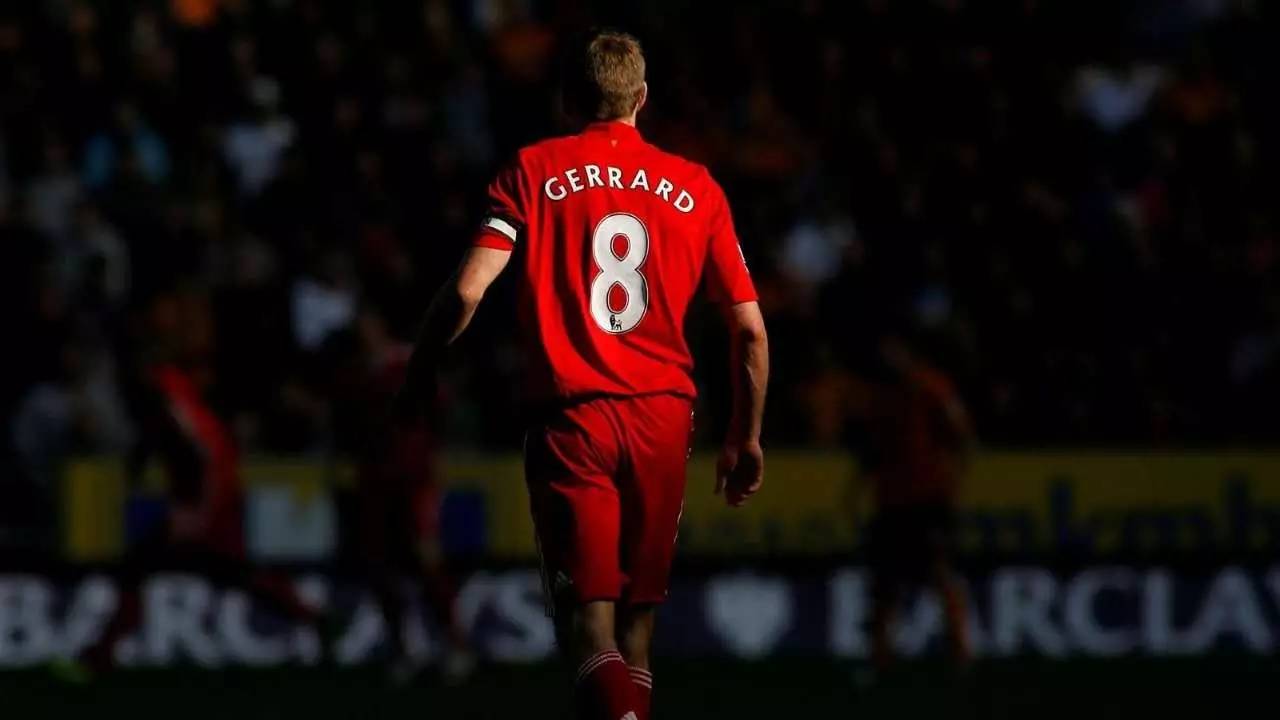 2021足坛感动泪目瞬间,2016足坛十大催人泪下的瞬间