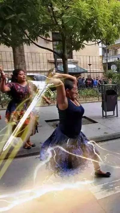 战斗民族大妈玩ak47,战斗民族的大妈有多强悍