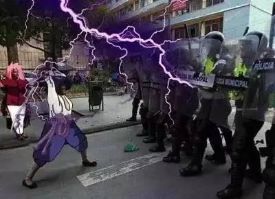 战斗民族大妈玩ak47,战斗民族的大妈有多强悍