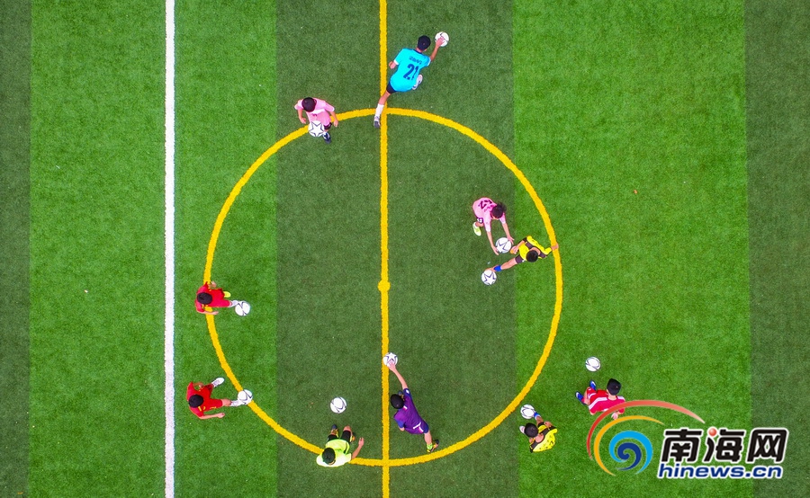 校园足球绿茵场,快乐校园梦想起航