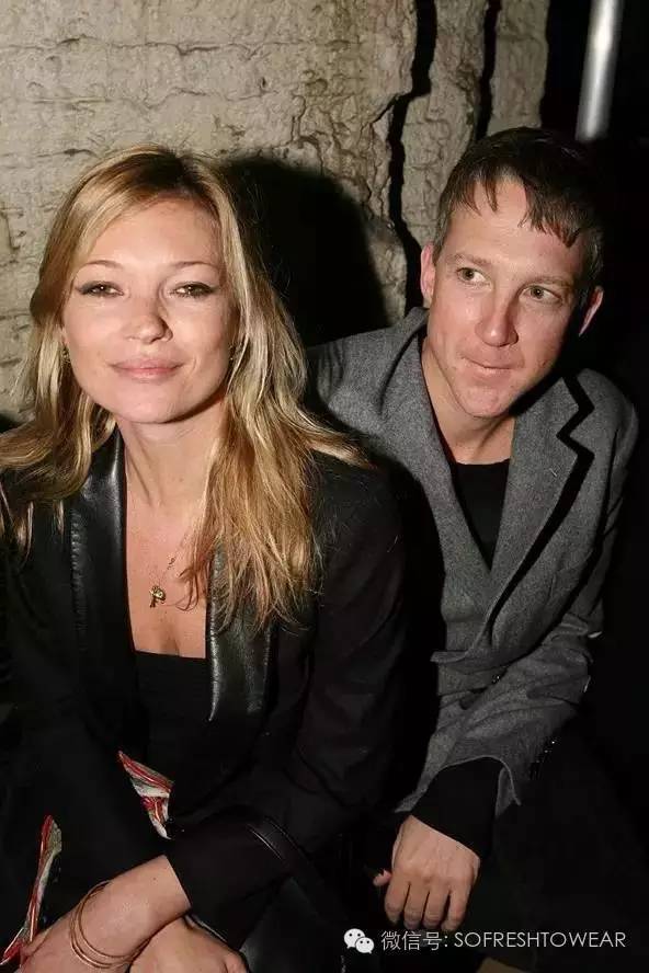 30到50岁的姐姐穿衣搭配,1830岁如何穿衣服