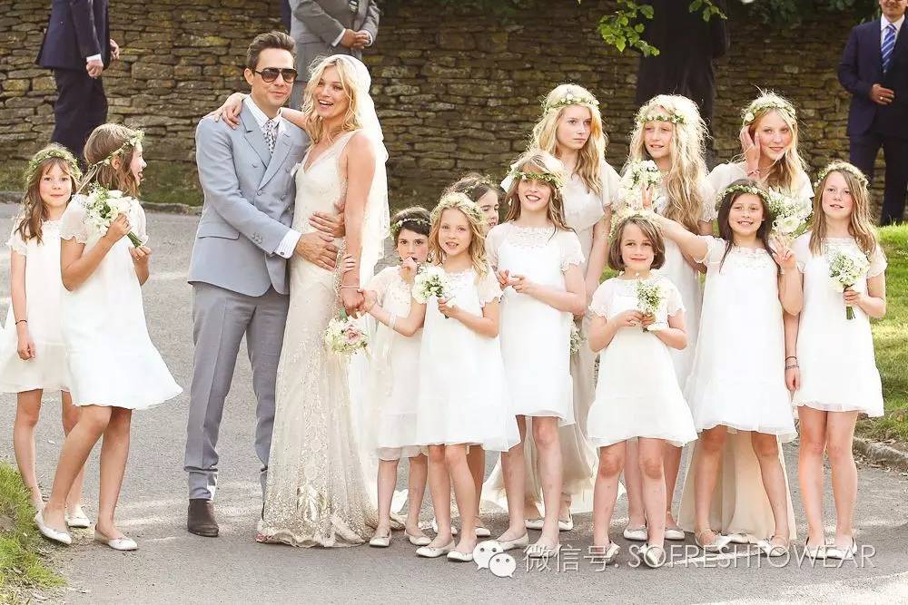 30到50岁的姐姐穿衣搭配,1830岁如何穿衣服