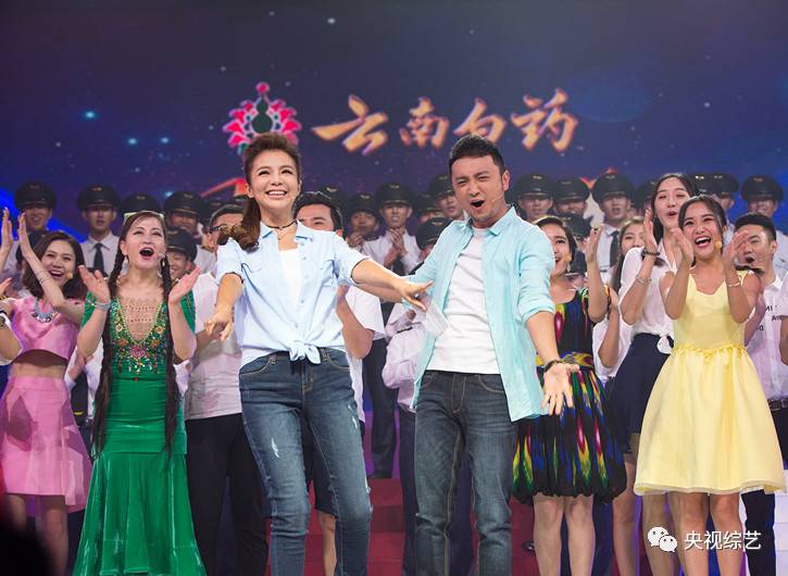 朱迅一个月工资多少,采访朱迅的视频