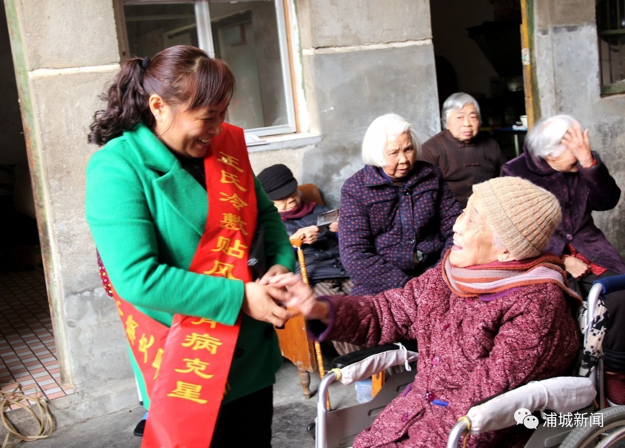 一群的志愿者都干什么,一群关爱老人的志愿者