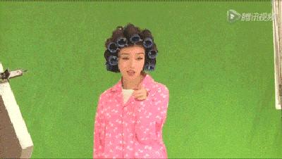 倪妮街景拍照姿势,倪妮最火拍照姿势