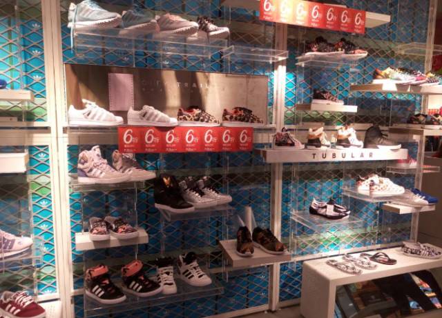 4折？5折？6折？一年一度的友谊通宵店庆又来啦，真的有必要去挤吗？