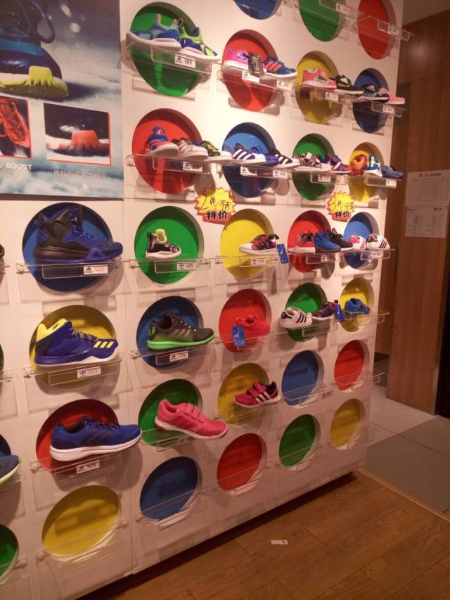 4折？5折？6折？一年一度的友谊通宵店庆又来啦，真的有必要去挤吗？