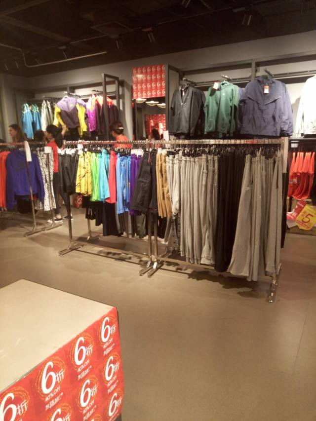 4折？5折？6折？一年一度的友谊通宵店庆又来啦，真的有必要去挤吗？