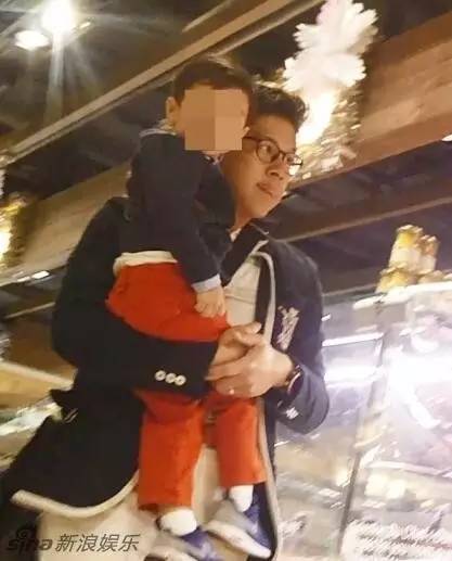 郭晶晶霍启刚逛超市视频,霍启刚郭晶晶逛街买菜