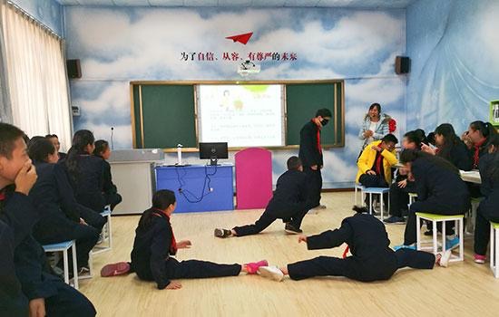 让爱起航助梦飞翔——百安居“梦想中心”于昆明启动
