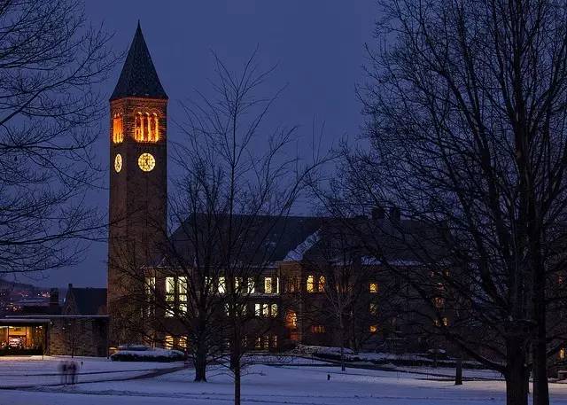 霍格沃茨的建筑,霍格沃茨魔法学校建筑是什么风格