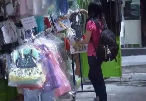 郭晶晶霍启刚逛超市视频,霍启刚郭晶晶逛街买菜