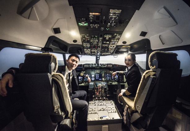 拥抱屋顶，让我们做一场离天空很近的梦