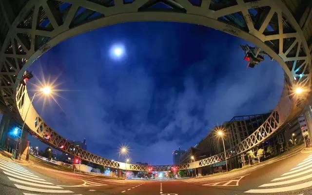 100块钱在干什么,100块钱能干点儿什么