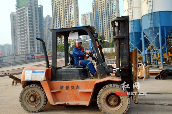 蒙牛城市筑梦师第一波：工作很辛苦但依然热爱