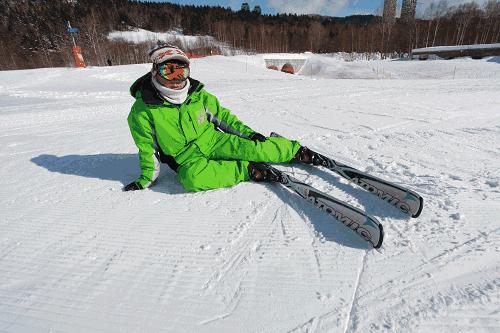 来弓长岭滑雪，菜鸟也会变成老司机！