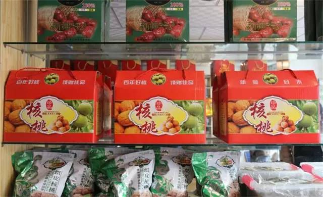 坐着飞机去度假,坐着飞机去过年