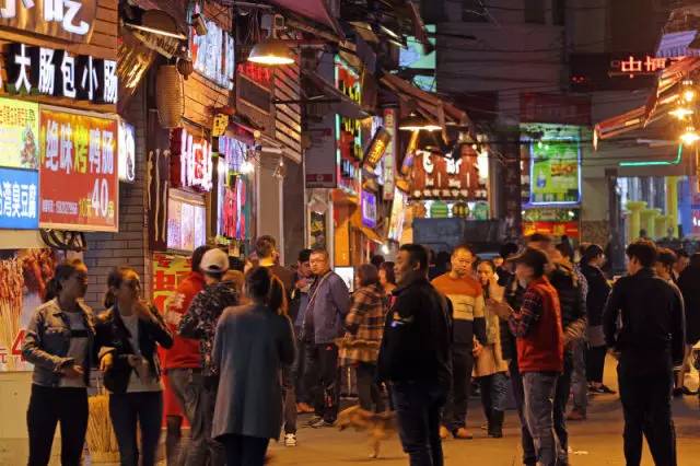 不止是鹭江道，夜幕下的思明区，原来都辣么美……
