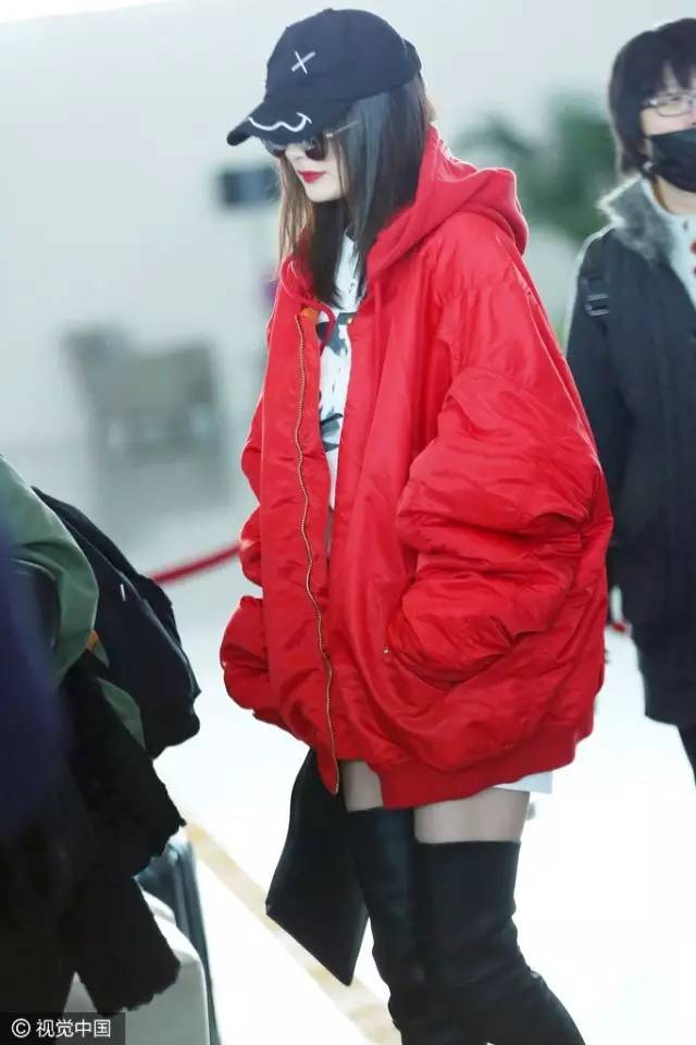 过膝靴杨幂,杨幂穿黑色过膝长靴街拍