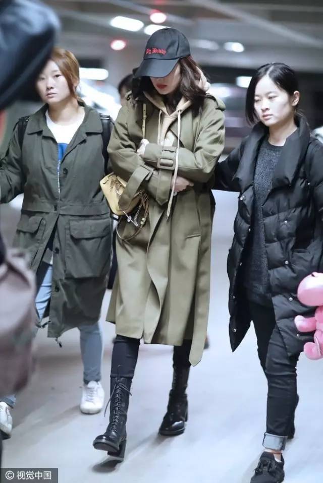 过膝靴杨幂,杨幂穿黑色过膝长靴街拍