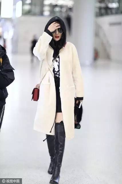 过膝靴杨幂,杨幂穿黑色过膝长靴街拍