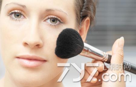 纪梵希散粉四宫格如何用,纪梵希四宫格散粉怎么使用