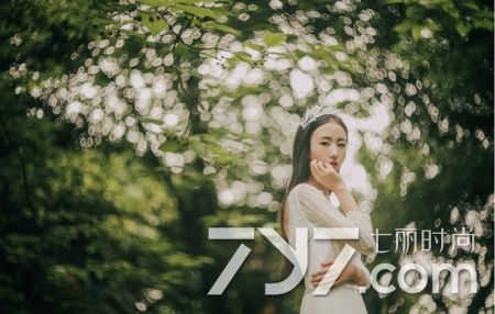 伊思红参和蜗牛哪个好,伊思红参蜗牛霜正品