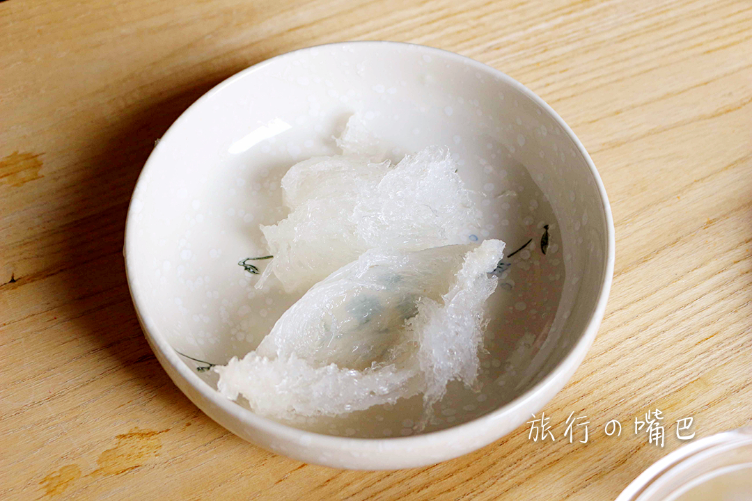 新一轮雾霾来袭，雾霾季润肺食谱之蜂蜜雪蛤炖燕窝