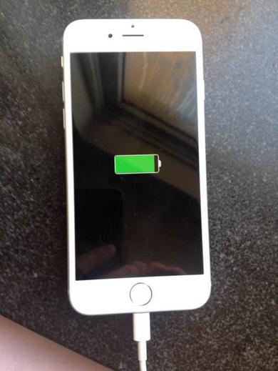 iphone跳电的情况算正常吗,iphone显示电量不准咋回事