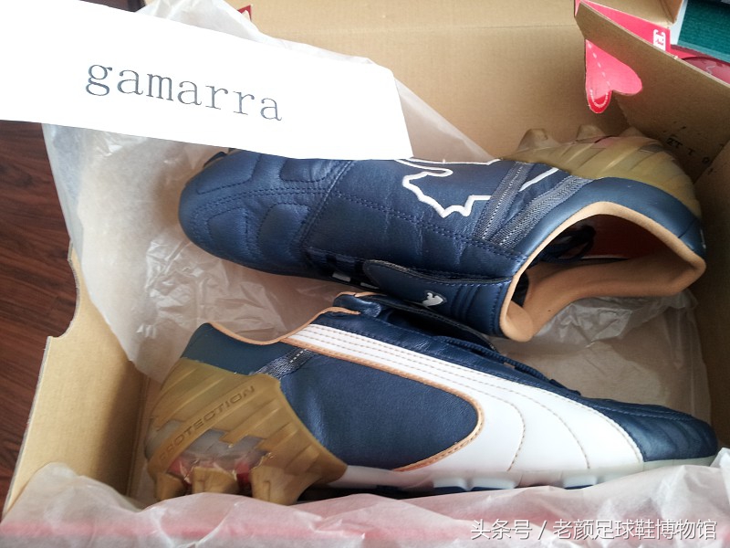 足球鞋历史第一战靴,历史最好碎钉足球鞋