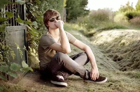 十二星座穿衣打扮搭配技巧,十二星座穿衣风格最佳搭配