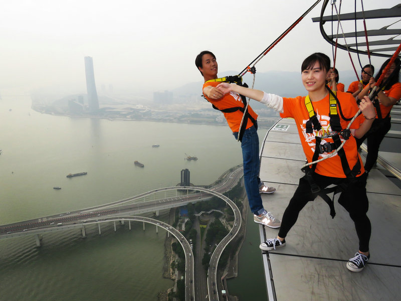 澳门旅游塔蹦极吃东西 (澳门旅游塔笨猪跳)