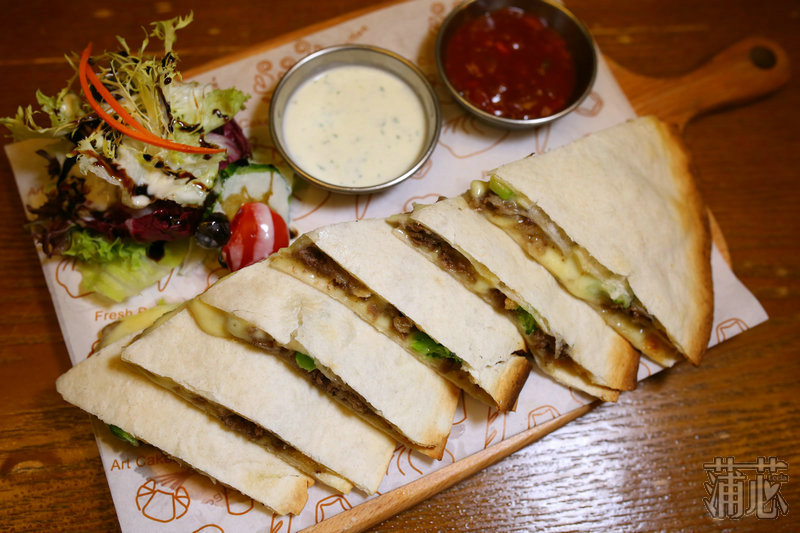 澳门旅游塔蹦极吃东西 (澳门旅游塔笨猪跳)