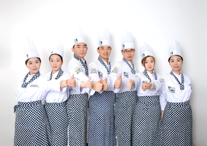 欧米奇西点学费价目表,西点学校学费一般多少钱