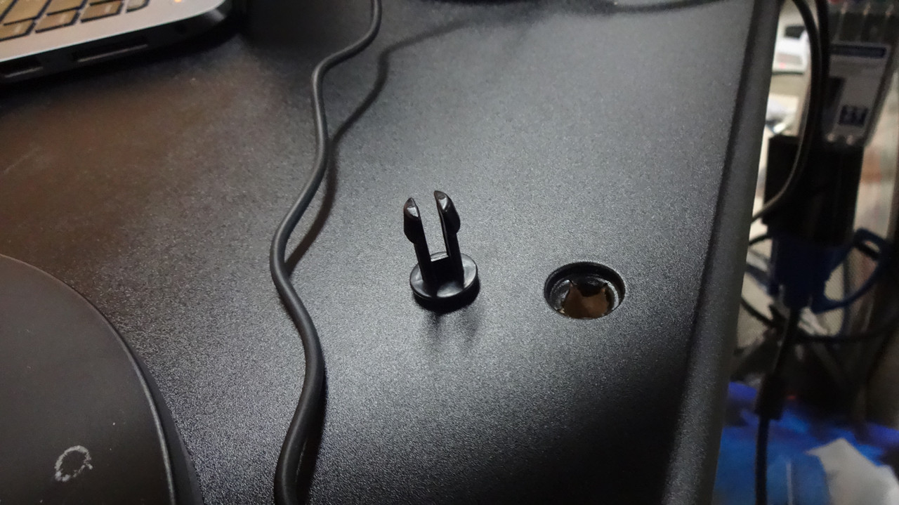 杂乱办公桌秒变干净办公桌,办公桌智能改造