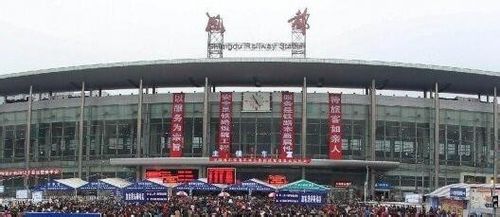 新疆到西安旅游路线推荐一下 (兰州至新疆旅游路线攻略图)