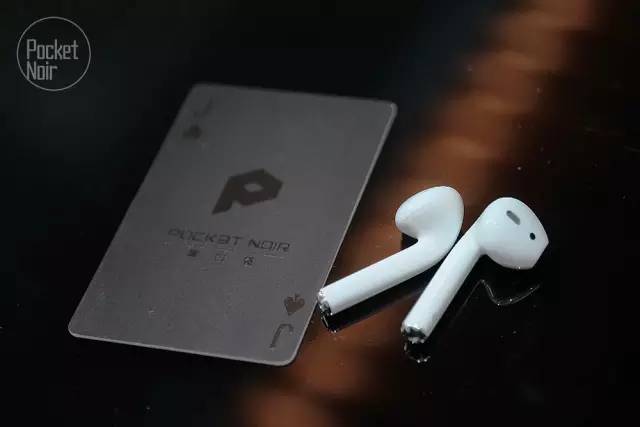AirPods:头都快甩掉了,还是甩不掉它