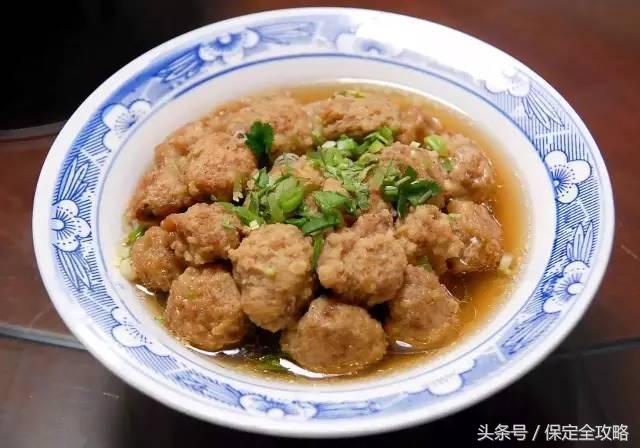 逃离闹市的小天堂！这家藏匿在乐凯大街的传统蒸菜一口就回到童年